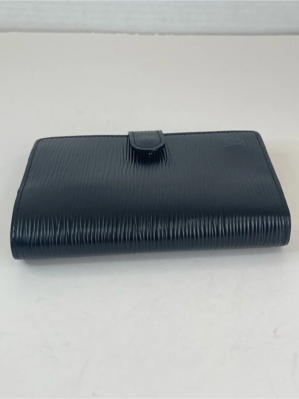 black Louis Vuitton Epi leather small ring agenda cover